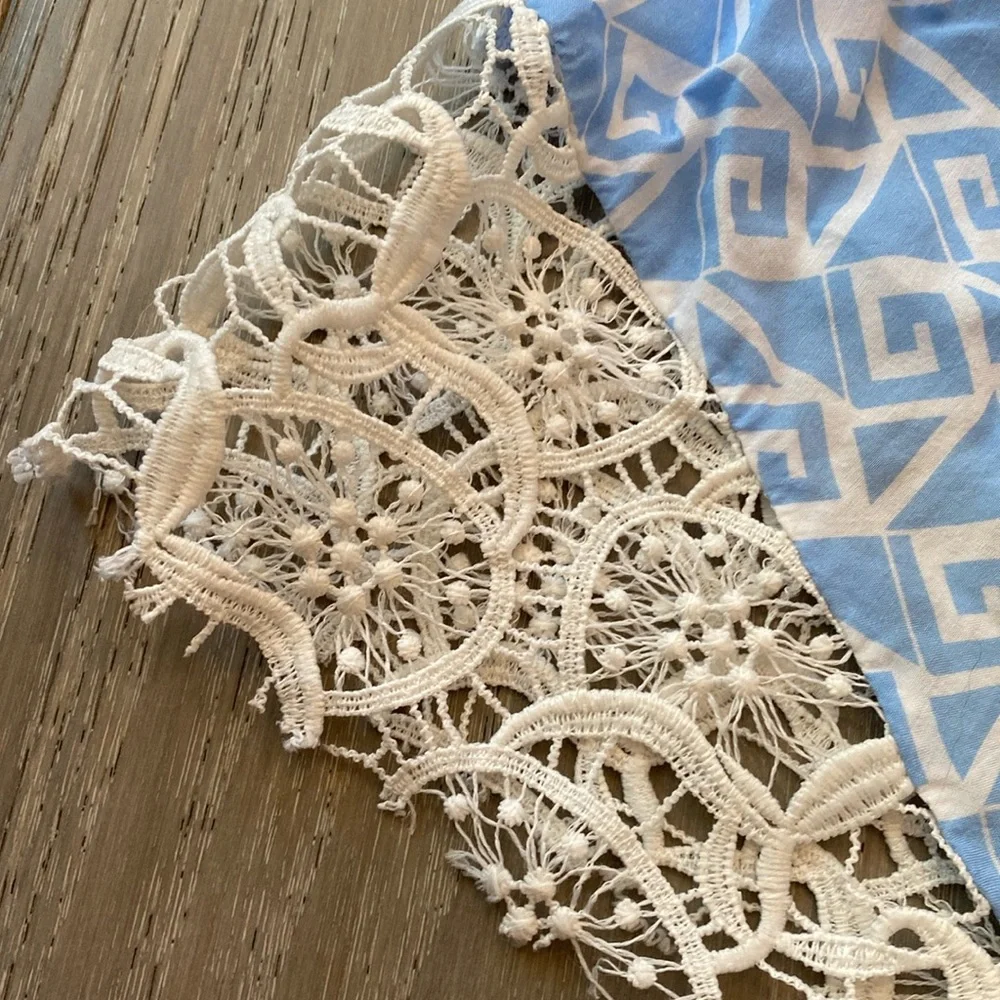Women’s Blue and White Shorts in Size Size 12